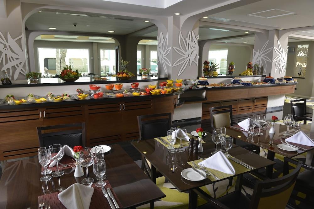 מלון מנאמה Golden Tulip Bahrain מראה חיצוני תמונה