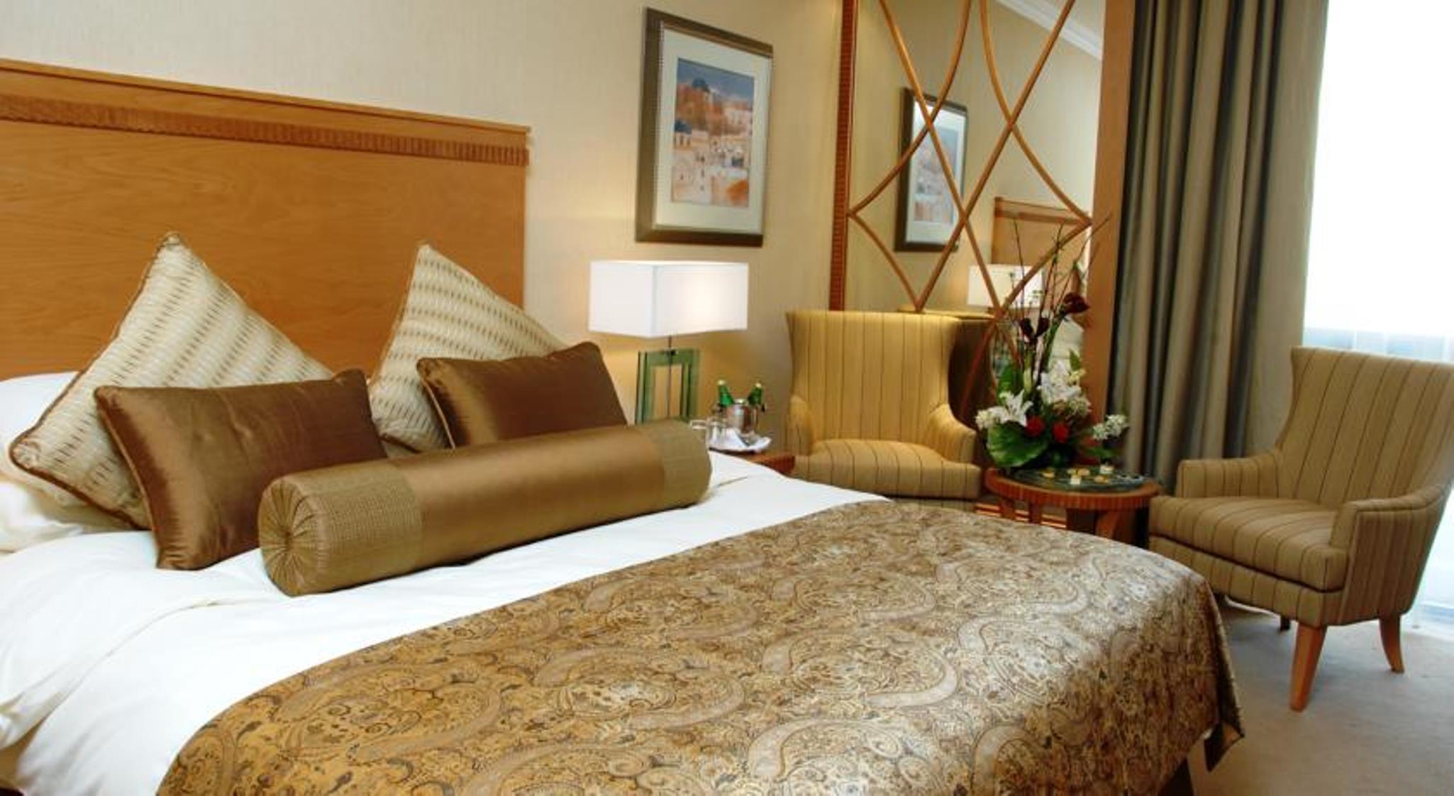 מלון מנאמה Golden Tulip Bahrain מראה חיצוני תמונה