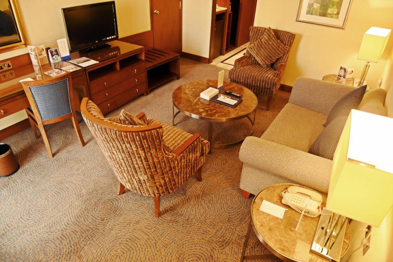 מלון מנאמה Golden Tulip Bahrain מראה חיצוני תמונה