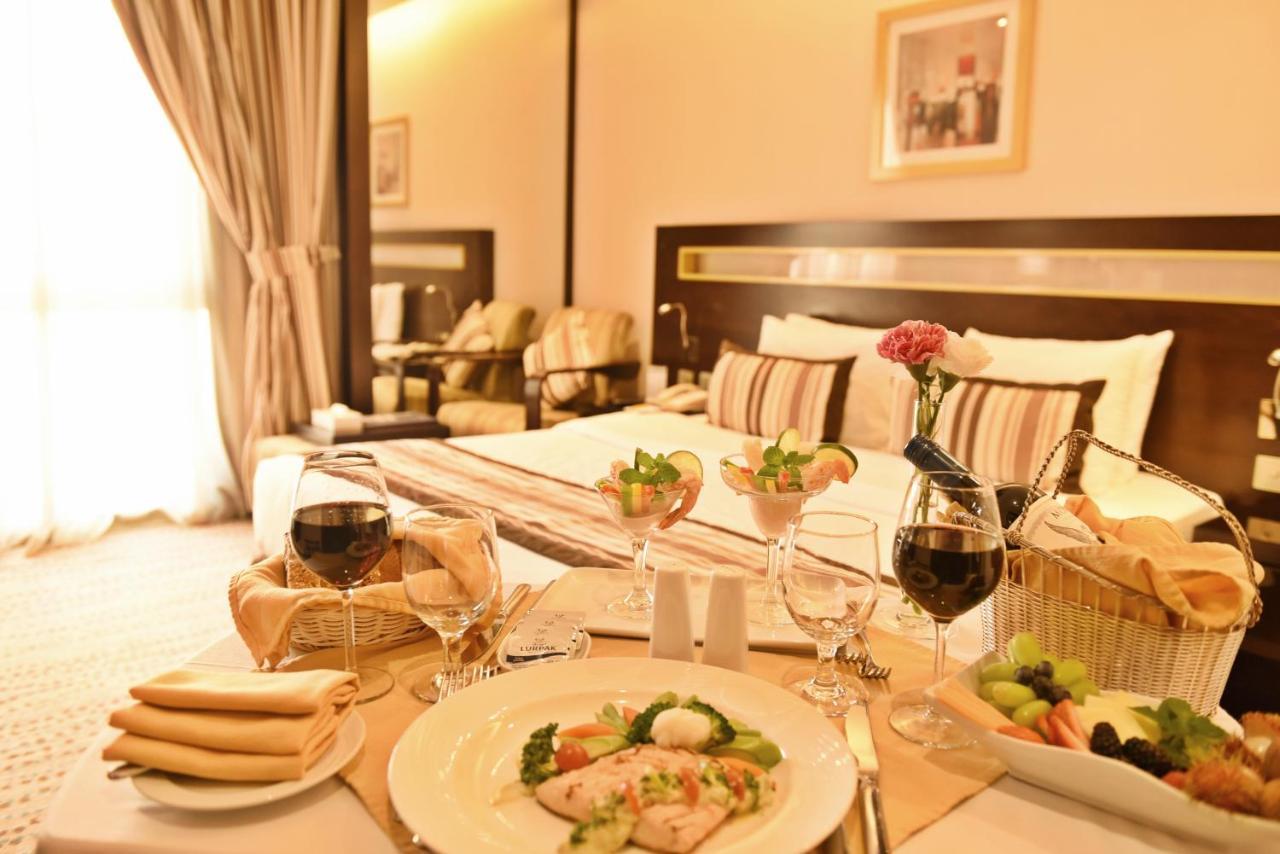 מלון מנאמה Golden Tulip Bahrain מראה חיצוני תמונה