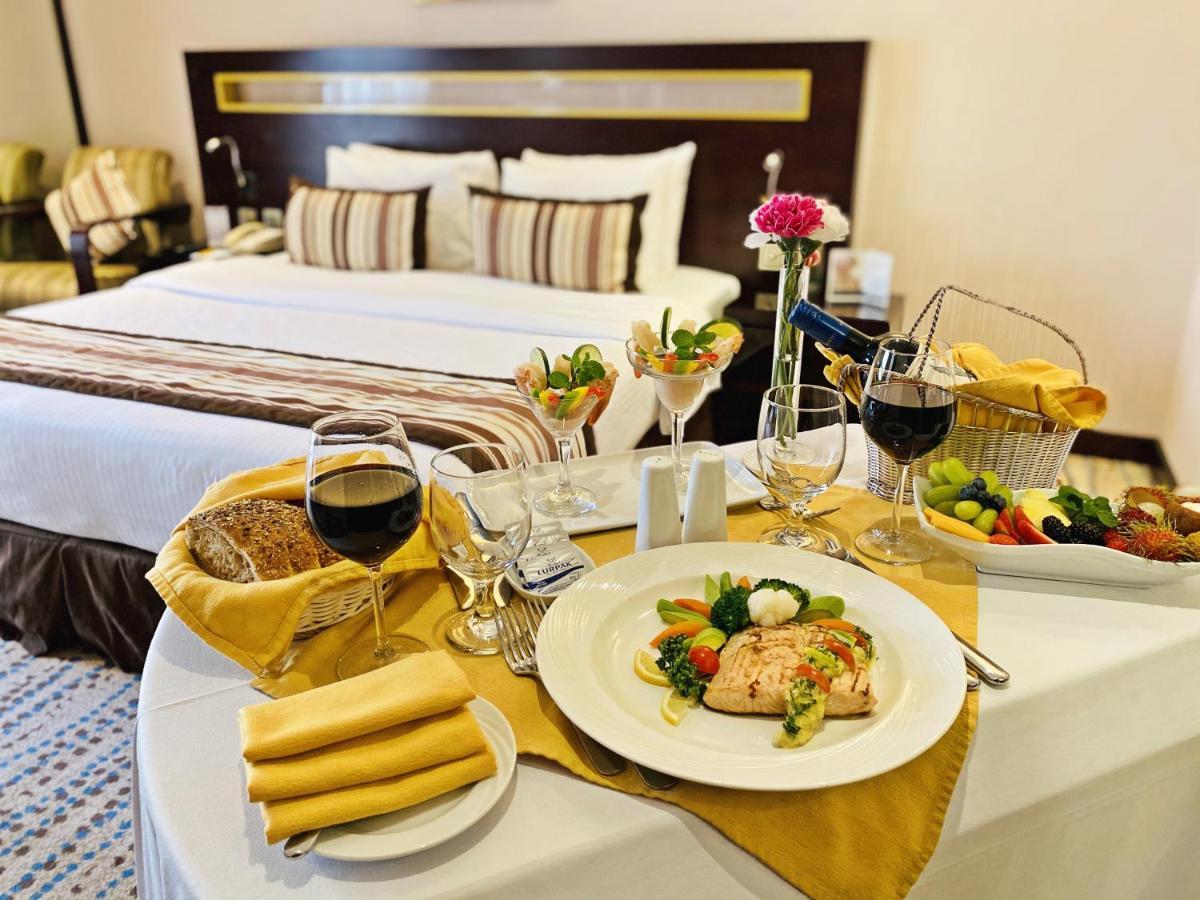 מלון מנאמה Golden Tulip Bahrain מראה חיצוני תמונה